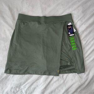 Brand new Sports skort